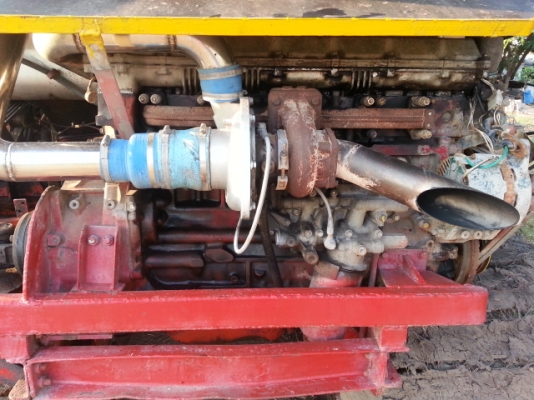 ขายด่วนรถเกี่ยวข้าว