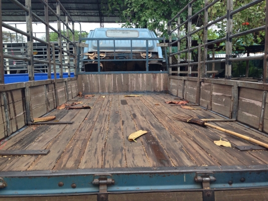 ขายรถ6ล้อNPR 115แรงยาว4.3เมตร