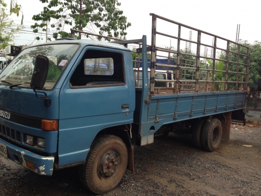 ขายรถ6ล้อNPR 115แรงยาว4.3เมตร