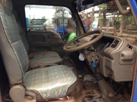 ขายรถ4ล้อNKRการ์ตูน120แรง 3.30เมตร