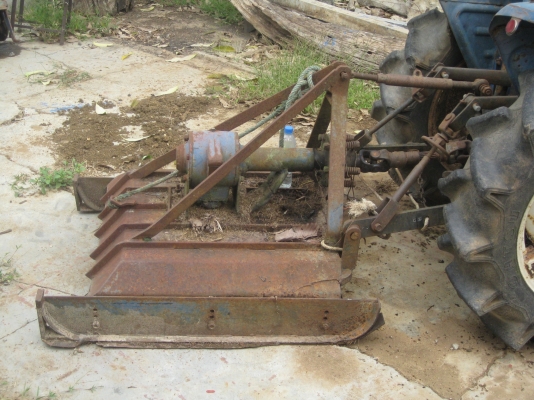 ขายด่วน Iseki TS2205 22แรง + ตัวตัดหญ้า ขายด่วน Iseki TS2205 22แรง + ตัวตัดหญ้า
