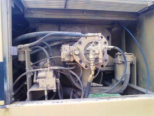 ขายด่วน..รถแบคโฮ CAT E300 B รถสวย ทรงดี พร้อมใช้งาน ระบบดี แรงขุดดี ทำงานไว ประหยัดน้ำมัน สุดคุ้ม.