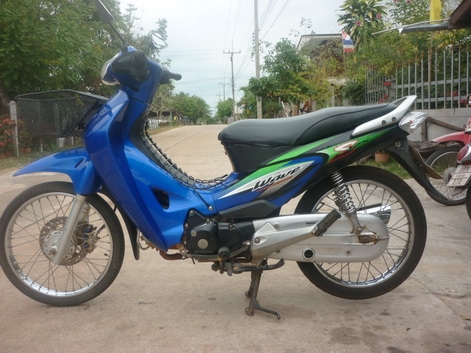 ขายเเฟ 100 ยูบล๊อก กับเวฟ 125 สองคัน 29999 บาท ขายเเฟ 100 ยูบล๊อก กับเวฟ 125 สองคัน 29999 บาท