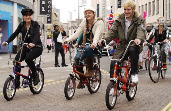 ขายจักรยานสำหรับนักสะสม ราเล่ห์ ชอปเปอร์ ขี่ได้ทุกเพศทุกวัยน่ารักดีย้อนความสุขในวัยเยาว์มีรูปครับ