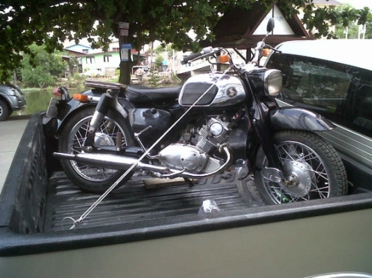 คันสุดท้าย c92 เครื่องฟิต มีสตั้ดมือ สีสวย สภาพดีครับ 20000