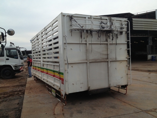 ขายกระบะคอกสูง ยาว 6.6 เมตร สูง 2.2 เมตร กว้าง 2.45 เมตร ช่วงคัชซีกว้าง 85 ซม.สภาพดีราคาไม่แพงยกลงากสิบล้อครับ