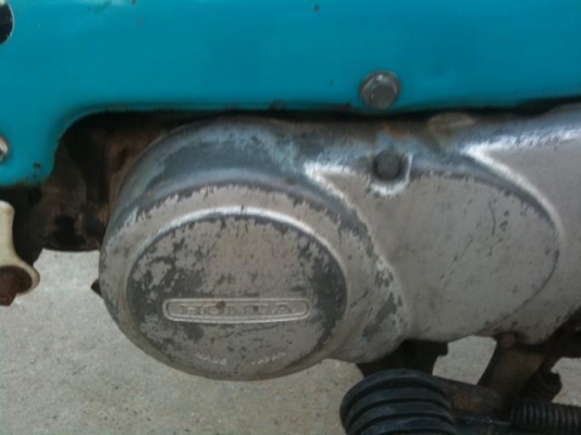 ขายชาลีตาเหลี่ยม เกียร์ออโต้ แห้ง เดิม เก่าเก็บ ส่งได้ครับ