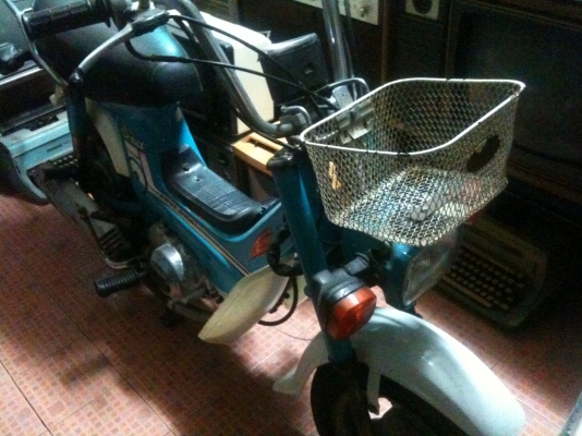 ขายชาลีตาเหลี่ยม เกียร์ออโต้ แห้ง เดิม เก่าเก็บ ส่งได้ครับ