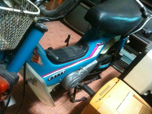 ขายชาลีตาเหลี่ยม เกียร์ออโต้ แห้ง เดิม เก่าเก็บ ส่งได้ครับ