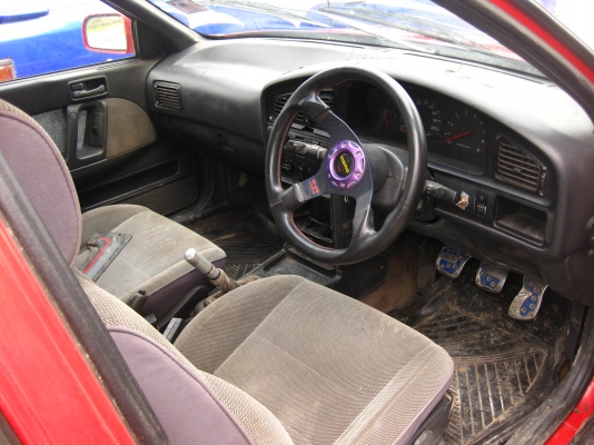 ขายด่วนฮุนไดelantaสวยๆ 0863229708