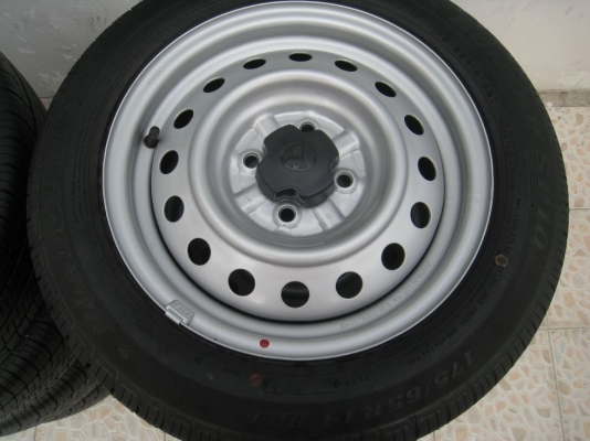 ขายกะทะล้อ toyota vios 14" 4/100 +ฝาครอบ+ยางปี13(081-3747940)