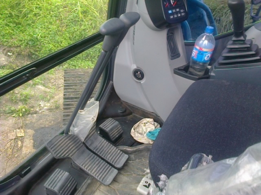 ขายรถแบคโฮ KOBELCO sk 200-8super YN-12รถสภาพใหม่มากๆๆแค่2,300ชั่วโมงเอกสารพร้อม ขายรถแบคโฮ KOBELCO sk 200-8super YN-12รถสภาพใหม่มากๆๆแค่2,300ชั่วโมงเอกสารพร้อม