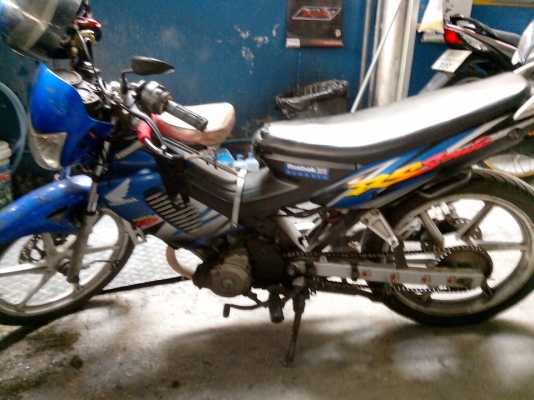 ขาย Sonic 125 ปี 45 ล้อแม็ก สภาพภายนอกเก่าเดิมๆ