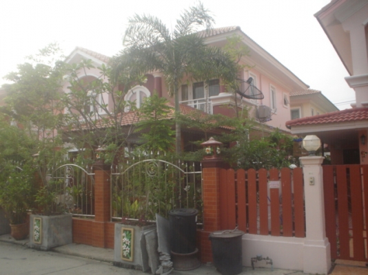 ขายบ้านราคาถูก จะไปอยู่เมืองนอก  สามล้านแปด  ต่อรองได้