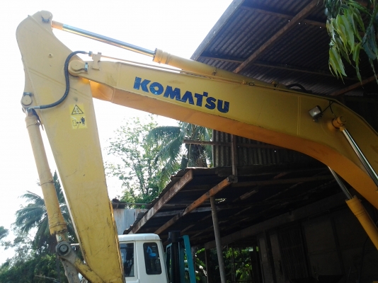 ขายแมคโคKOMATSU PC200-7  พร้อมเทรนเลอร์ UD  CW41