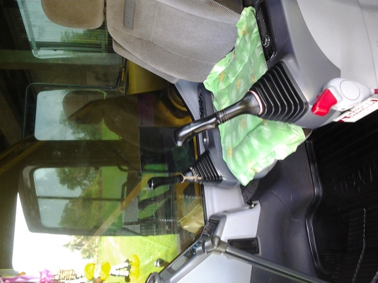 ขายแมคโคKOMATSU PC200-7  พร้อมเทรนเลอร์ UD  CW41