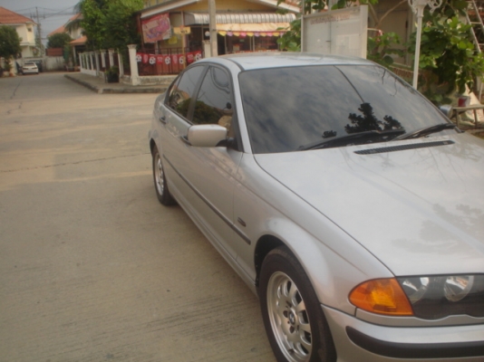 BMW318 i  E46 ออโต้ ขายดาวน์   ผ่อนไม่เคยค้างค่างวด