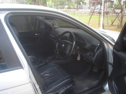 BMW318 i  E46 ออโต้ ขายดาวน์   ผ่อนไม่เคยค้างค่างวด