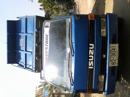 ุ6 ล้อ อีซูซุ ดั้ม  หลัง F มือเดียว