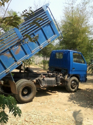 ุ6 ล้อ อีซูซุ ดั้ม  หลัง F มือเดียว