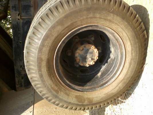 ุ6 ล้อ อีซูซุ ดั้ม  หลัง F มือเดียว