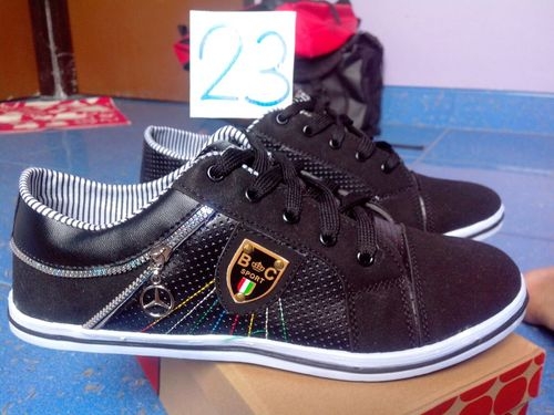 ร้องเท้าใหม่ไว้ไส่ขับรถ399ทุกคู่คับ ร้องเท้าใหม่ไว้ไส่ขับรถ399ทุกคู่คับ