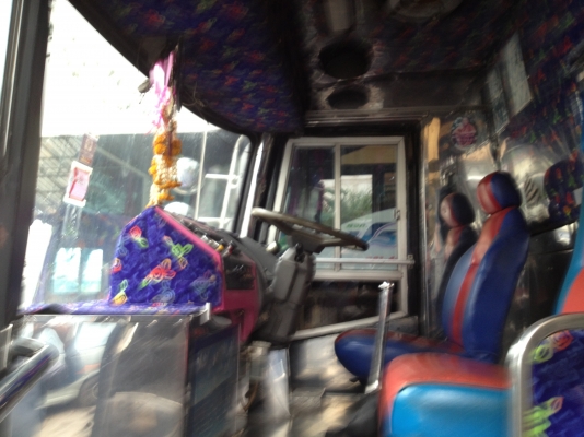 ขายรถบัสพัดลม แชสซีเบนซ์ เครื่องนิสสัน PE6 275HP 6 สูบ