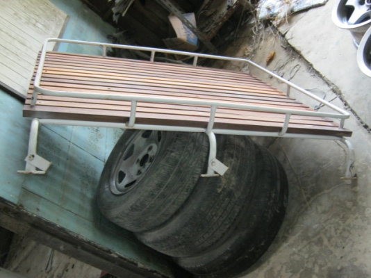 แร็คหลังคาไม้ ใส่รถคลาสสิคสวย