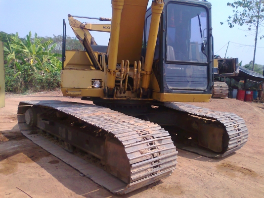 ขายด่วน..รถแบคโฮ CAT E 200B รถสวยทั้งคัน มีทะเบียนครบ เครื่องเดิม ปั้มเดิม ราคาต่อรองได้..