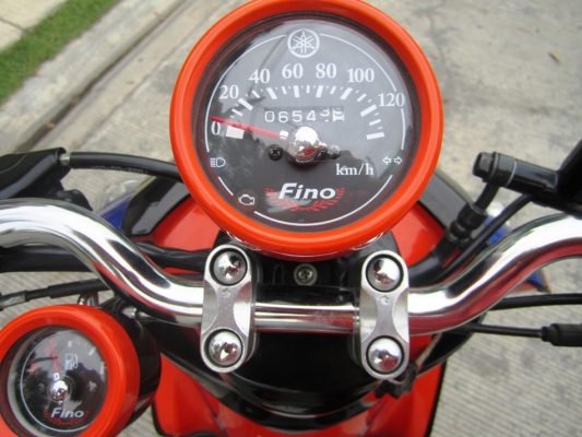 (ขายแล้วค่ะ) New Fino 2012 ลาย Sports ล่าสุด รถไม่ถึงปี  เพียง บาทเท่านั้น