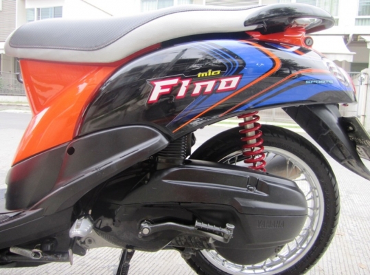 (ขายแล้วค่ะ) New Fino 2012 ลาย Sports ล่าสุด รถไม่ถึงปี  เพียง บาทเท่านั้น