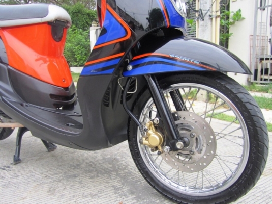 (ขายแล้วค่ะ) New Fino 2012 ลาย Sports ล่าสุด รถไม่ถึงปี  เพียง บาทเท่านั้น