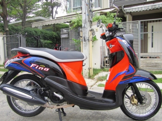 (ขายแล้วค่ะ) New Fino 2012 ลาย Sports ล่าสุด รถไม่ถึงปี  เพียง บาทเท่านั้น