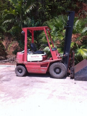 รถฟอร์คลิฟต์ โตโยต้า   ตันครึ่ง   สนใจติดต่อ 081 - 6079515