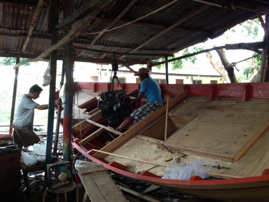 ต้องการขายเรือประมงเพิ่งประกอบใหม่