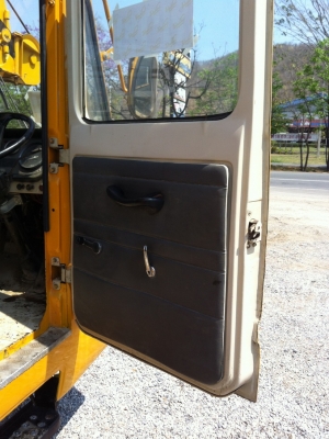 ขายเครน KATO 11 ตัน NK110H