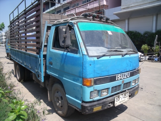 ขาย Isuzu NKR 6ล้อ รถห้าง ยาว4.50ม. ปี92.