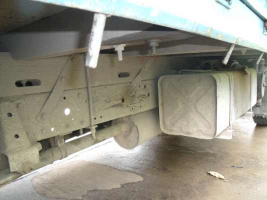 ขาย Isuzu NKR 6ล้อ รถห้าง ยาว4.50ม. ปี92.