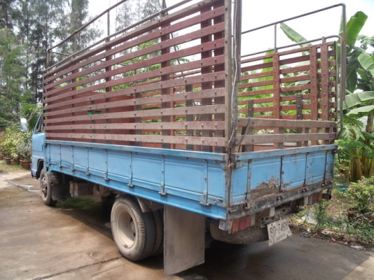 ขาย Isuzu NKR 6ล้อ รถห้าง ยาว4.50ม. ปี92.