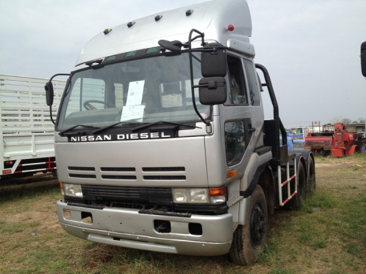 อีกคันครับ 10 ล้อหัวลาก NISSAN UD เครื่อง RE8  315 แรงม้าเป็นระบบน้ำมันเครื่องดีคัชซีสวยราคาถูกพร้อมทะเบียน สนใจโทรเลยครับ
