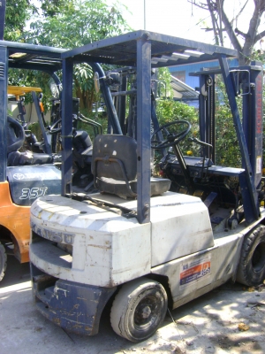 รถฟอร์คลิฟท์ 1.5 ตัน