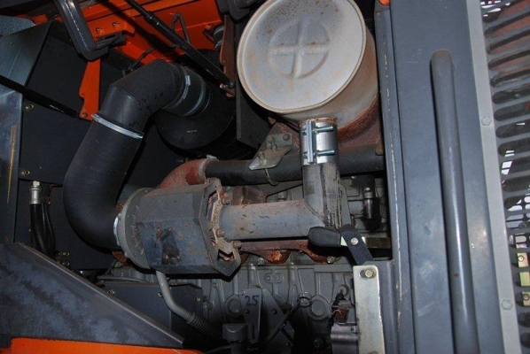 HITACHI  ZW 220  SN  00350