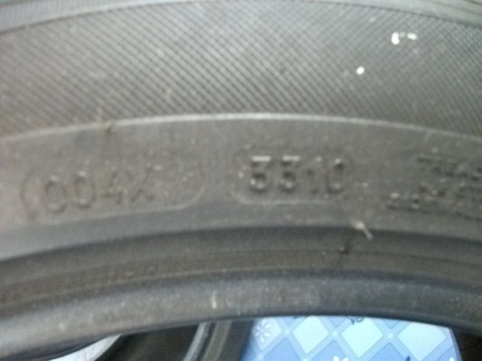 ขายยาง Michelin  215/50R17 สัปดาที่ 33 ปี 2010 ขายยกชุด 4 เส้น 3300 โทร  0875800722