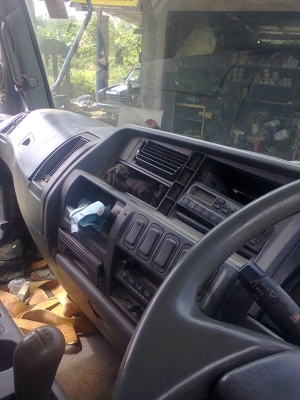 ขาย รถบรรทุกท้ายลาด FUSO   FN225K
