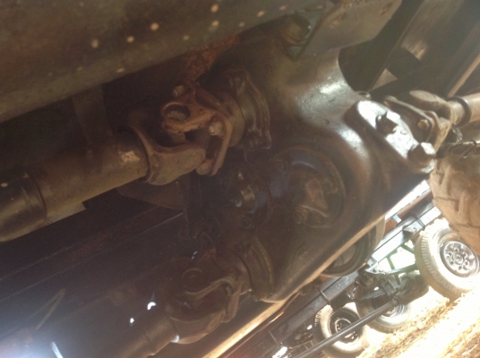 ขายรถอีแต๋นท่าตะโก 2เพลาเครื่องอีซูซุ 4x4 สภาพสวยมาก พร้อมใช้งาน