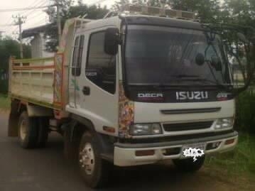 ISUZU DECA 195 HP 6 HE1 หกล้อดั๊มพ์ กระบะดั๊มพ์เหล็ก 6 ตันยิงหน้ายาว 3.60 เมตร สภาพดีมากๆครับสวยจัดทั้งคันต่อออกมาจากอู่สงวนศักดิ์ เครื่องแห้งแรงดี ภายในเก๋งสวยครบ เครื่องเสียง แอร์เย็น พ.เพาเวอร์ ก.ไฟฟ้า เบรคทริ๊ปฟี้ ยาง 8.25 ขอบ 16 สภาพดีพร้อมใช้งาน เอก