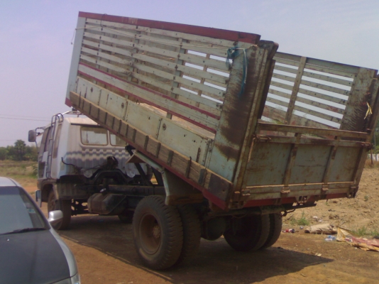 ขาย 6ล้อดั๊ม HINO หัวสมอ165แรง ยาง900 . 20 เบรคทิฟฟี่ เจ้าของอยากขายลดราคาแล้วคับ