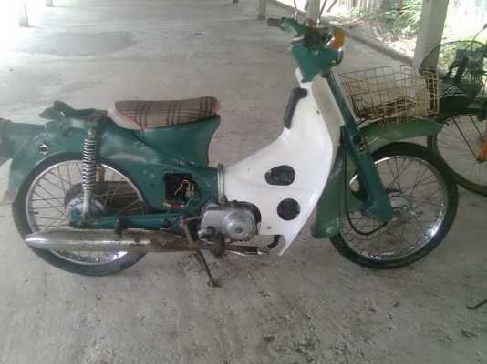 ขายครับ ซี อะไรก็ไม่ทราบครับ ดูกันเอาเองนะครับ น้องชายติดทหาร ฝากให้ขายให้