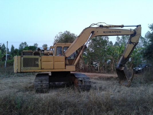 ขาย KOMATSU PC 200 รุ่น 2 เครื่อง 6BD 1เทอร์โบ แรง