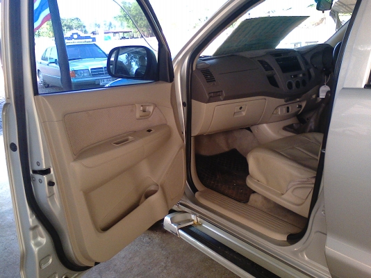 VIGO 3.0E เพาเวอร์ ไฟฟ้า เซ็นทรัลลอค หุ้มเบาะหนังครับ